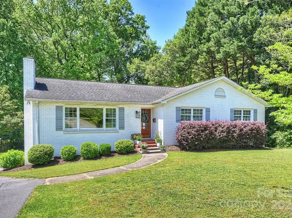 940 Heather Ln, Charlotte, NC 28209