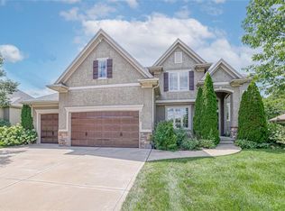 1502 Cross Creek Dr, Raymore, MO 64083