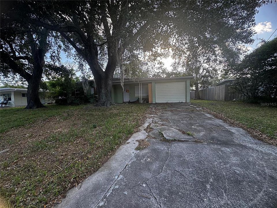 1st image of 120 N HILLTOP DRIVE