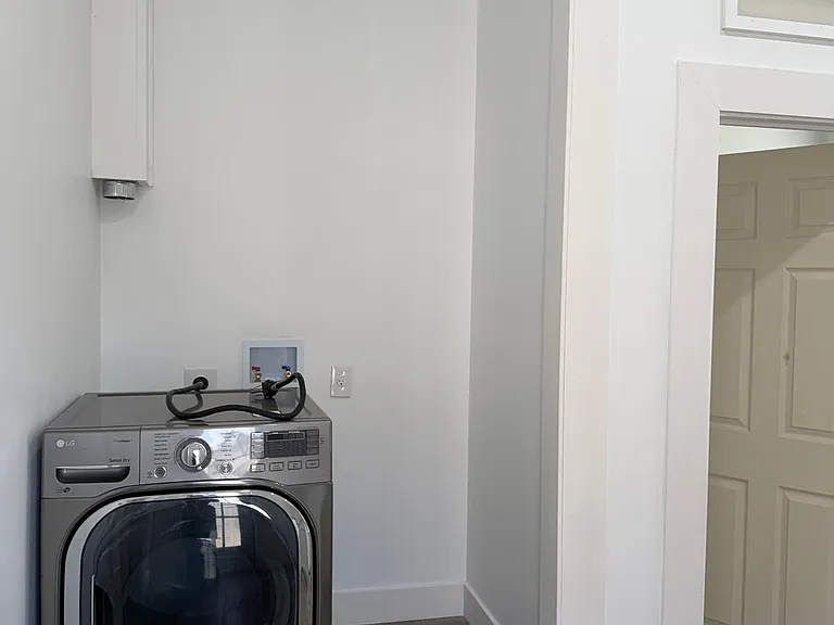 1361 Emerald Dr #1A — Photo 11