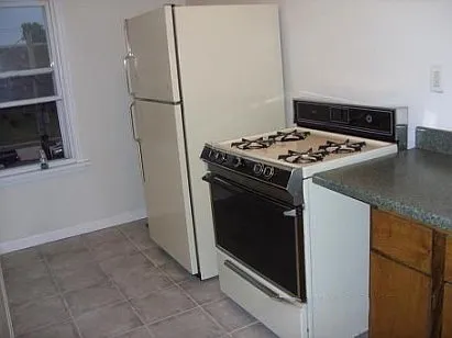 4326 Forest Ave #7 — Photo 13