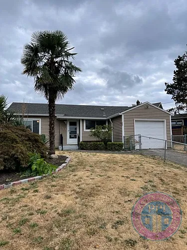 1234 NE Highland St Photo 1