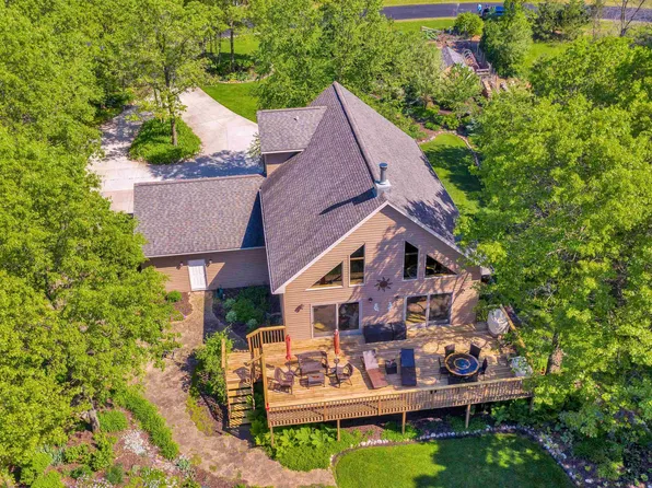 1370 Sawgrass Dr, Nekoosa, WI 54457