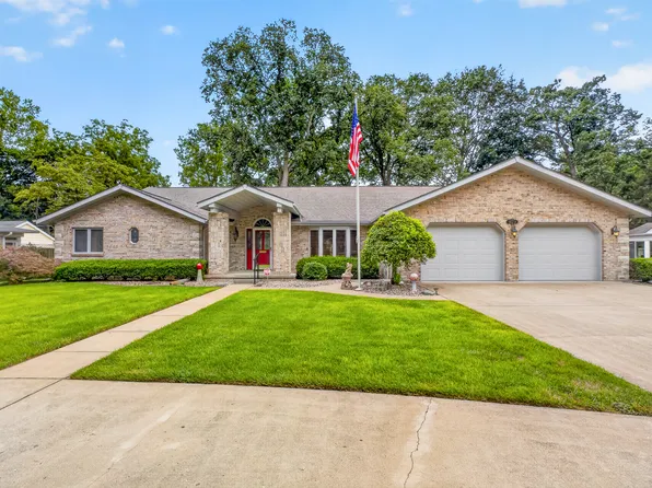 1023 Hawthorne Dr, Columbus, IN 47203