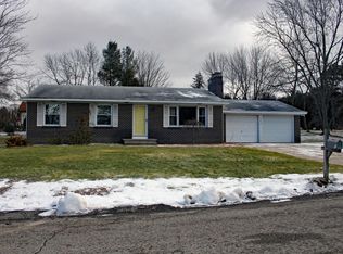 3620 Jasmine Ave NE, Grand Rapids, MI 49525