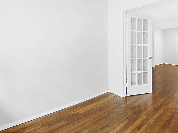 5th image of 780 Greenwich St APT 1G