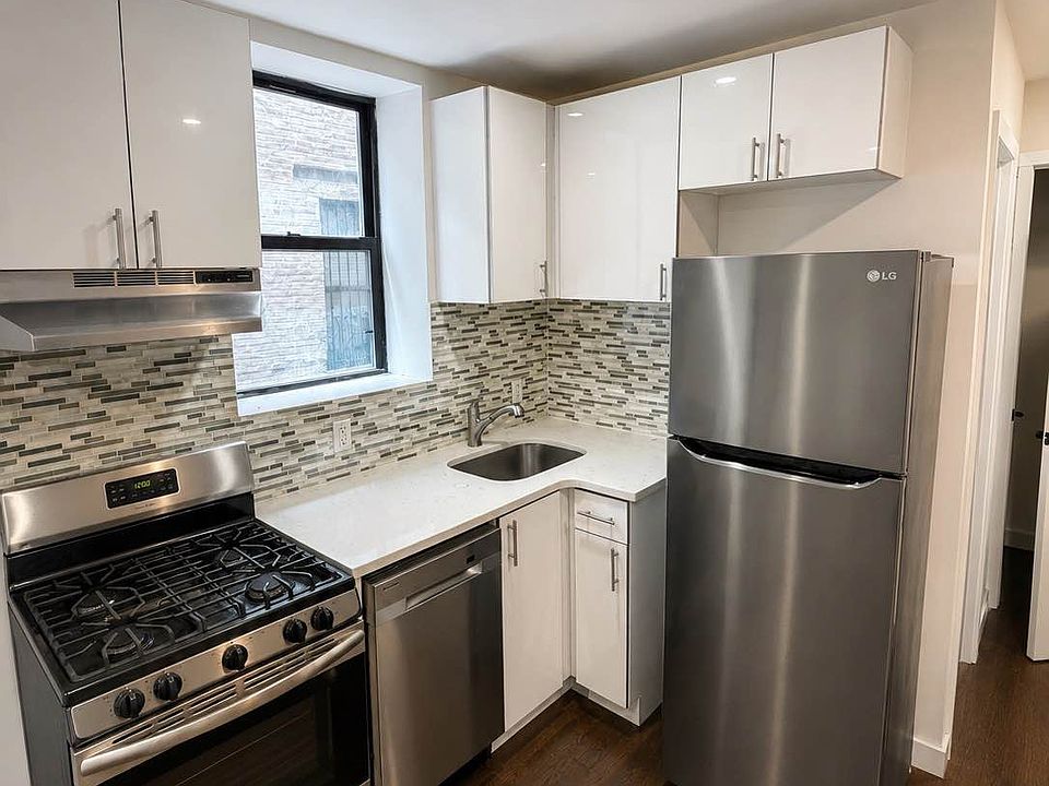 2nd image of 2722 Frederick Douglass Blvd APT 2D