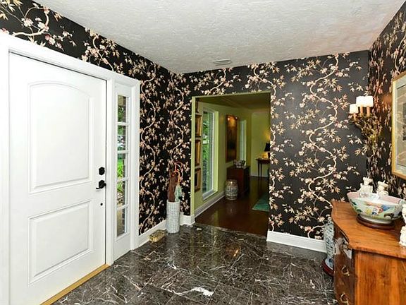 3rd image of 4940 Hidden Oaks Ln