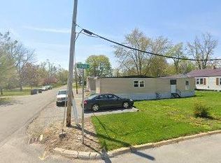 712 E Broad St, Angola, IN 46703