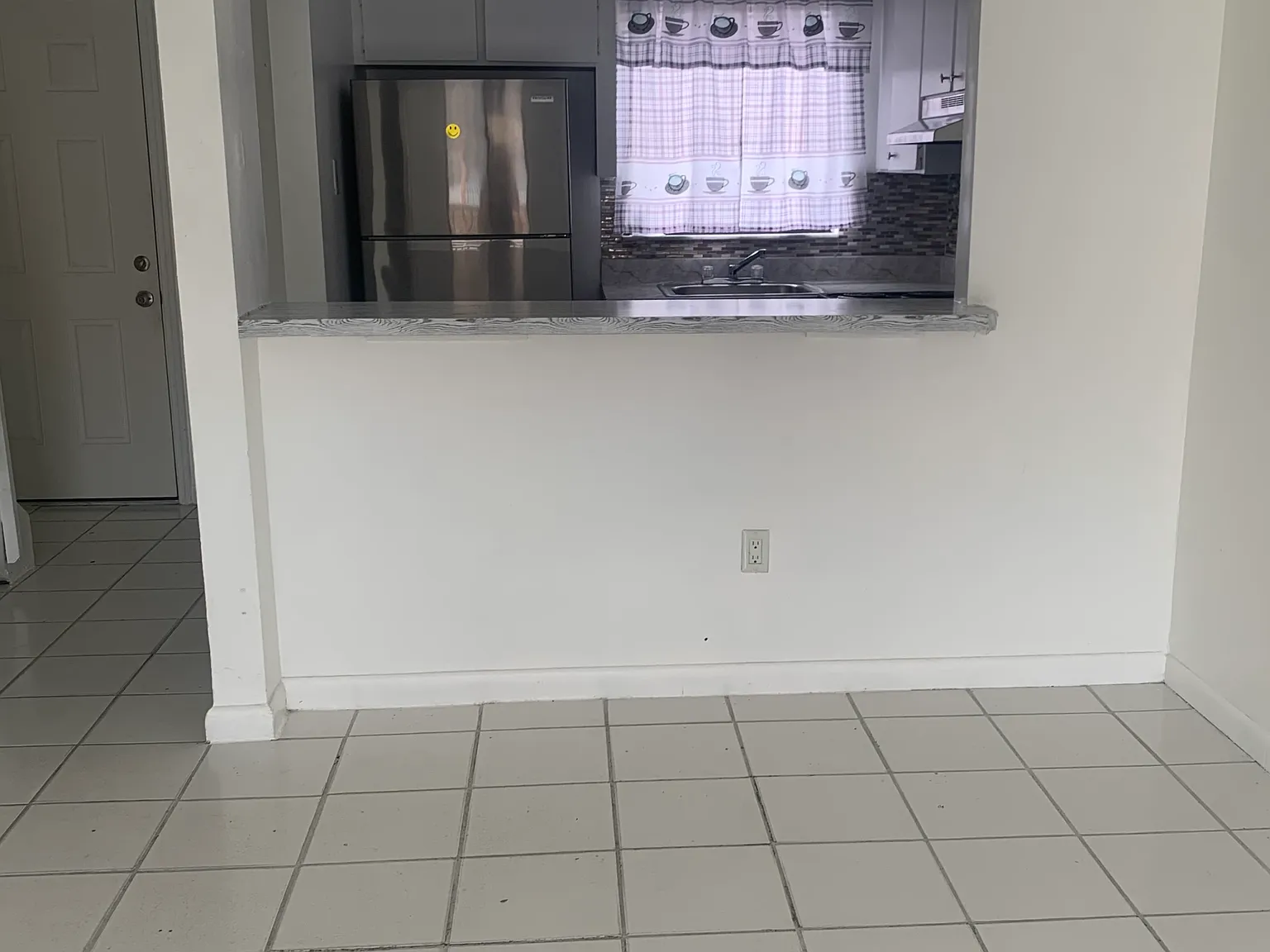 2 bed, 1.5 bath, 856 sqft, $2,100 — Photo 2