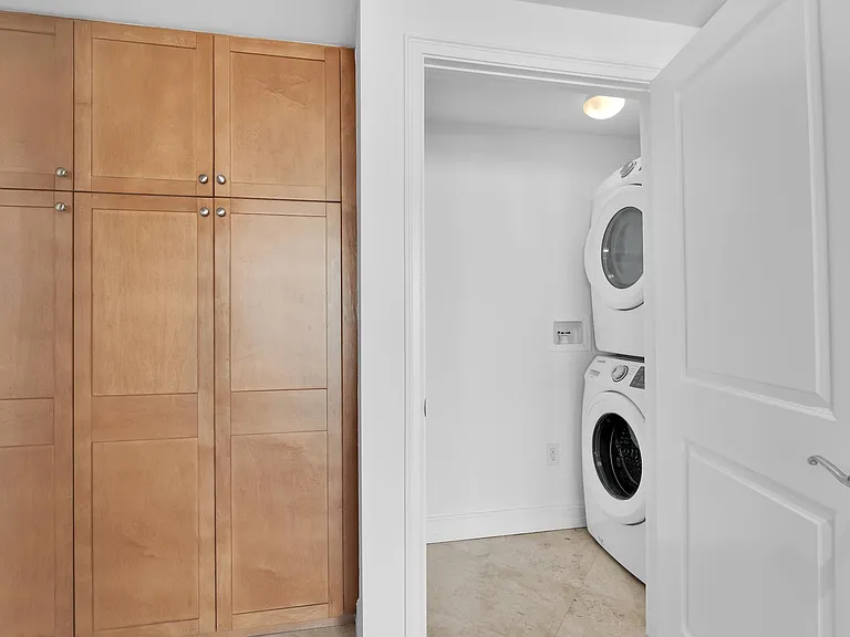 99 Mizner Blvd #Penthouse 40 — Photo 16