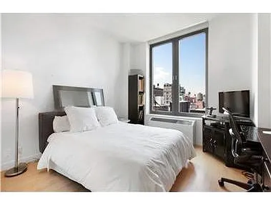 Sold by Douglas Elliman | media 18