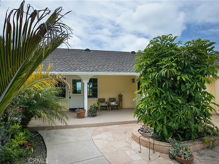 35225 Beach Rd — Photo 39