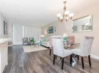 25 Trailwood Dr UNIT 201, Mississauga, ON L4Z3K9
