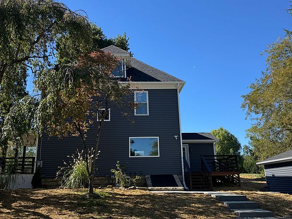 5th image of 4436 Oakdale Rd