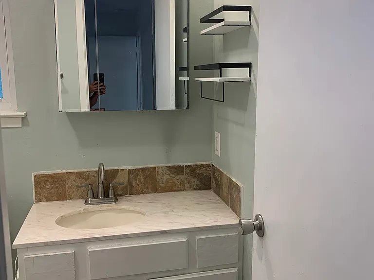 5926 Hidden Dale St — Photo 11