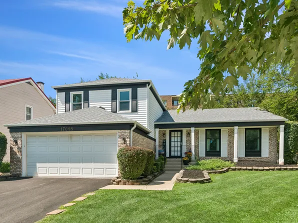 17618 Stonebridge Dr, Hazel Crest, IL 60429