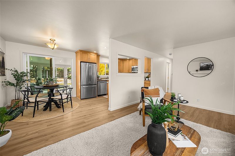 5th image of 22101 38th Avenue W