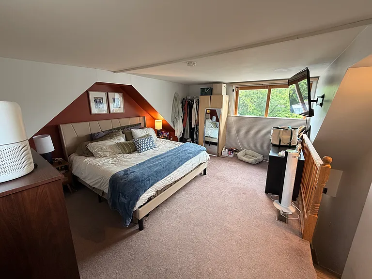 Bedroom 3 (loft)