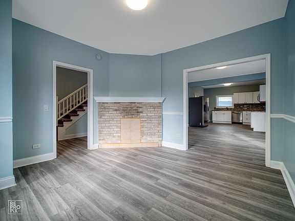 3rd image of 1102 Argonne Dr