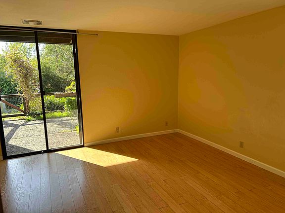 2nd image of 122 Tree Frog Ln