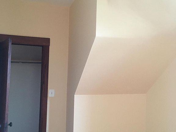 4th image of 2315 S Avers Ave Fl 1ST
