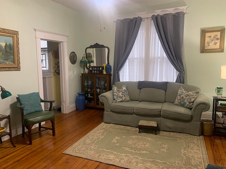 219 4th St Fulton KY Zillow