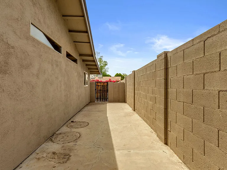 3716 S Country Club Way — Photo 55