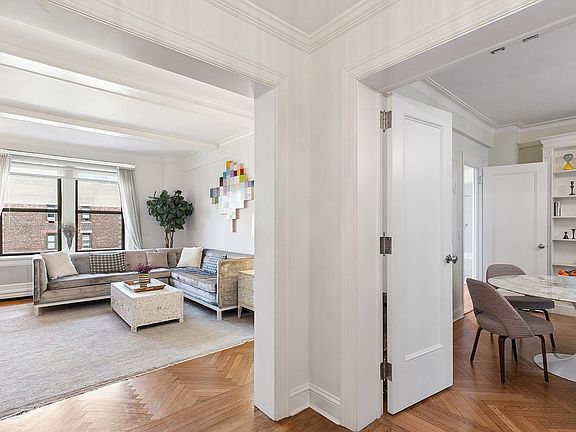 4th image of 220 W 93rd St APT 12A
