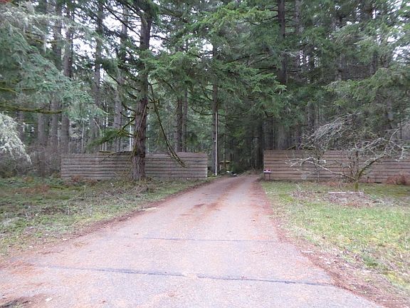 2nd image of 8649 Dawn Hill Dr SE