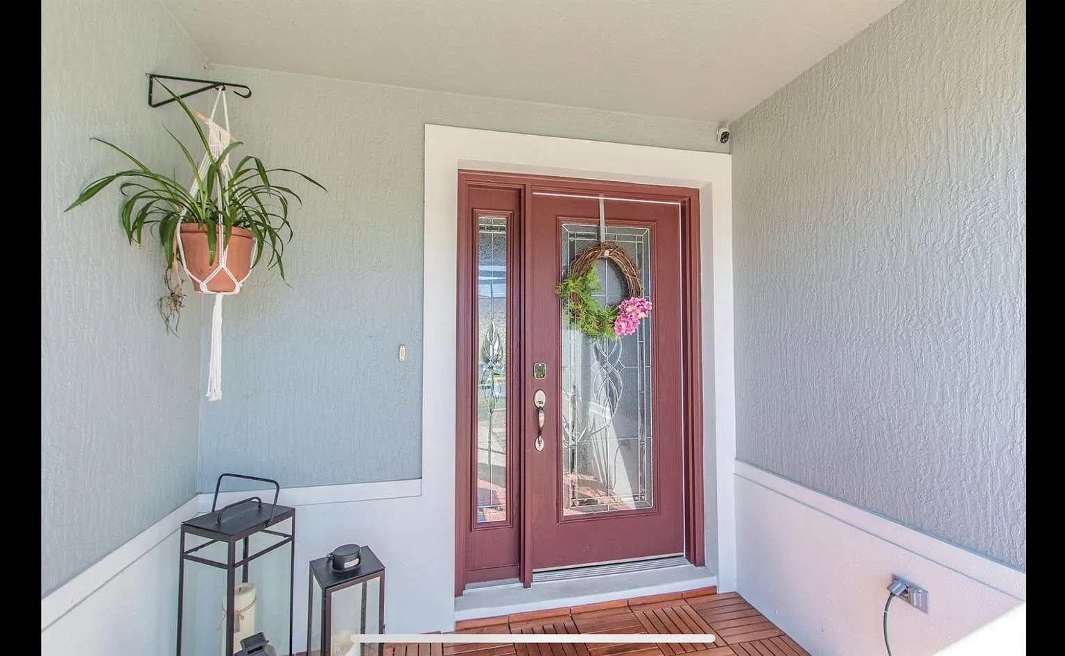 4 bed, 2724 sqft, $3,000 — Photo 2