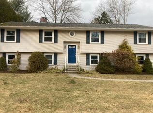 44 Pineloch Dr, Portland, ME 04103