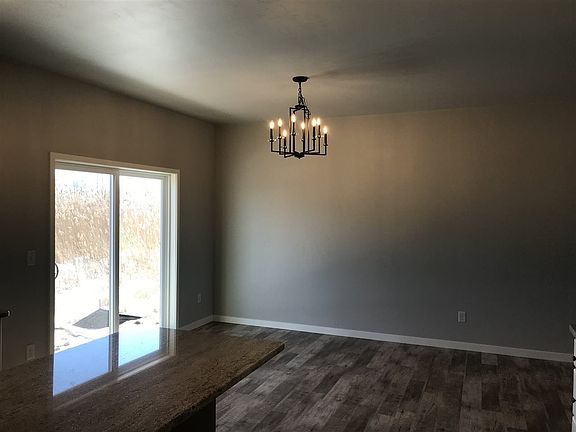 4th image of 1817 Meadowland Ct