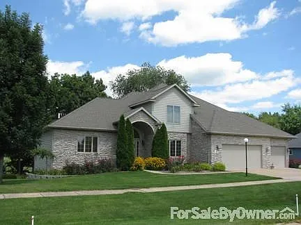 1816 Winged Foot Dr photo 1