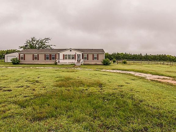 4th image of 955 County Road 2733