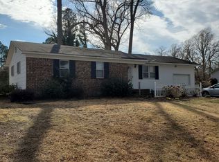 2837 N Shore Dr, Suffolk, VA 23435