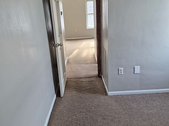 5th image of 701 E 2nd Ave #202