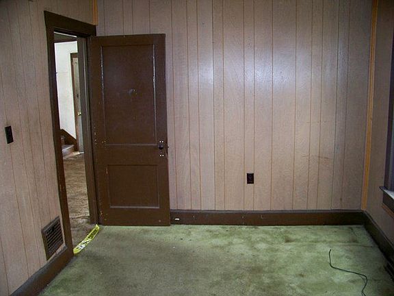 4th image of 137 Canby Ct