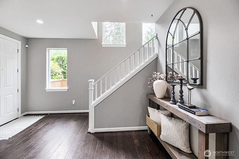 4th image of 19606 35th Drive SE