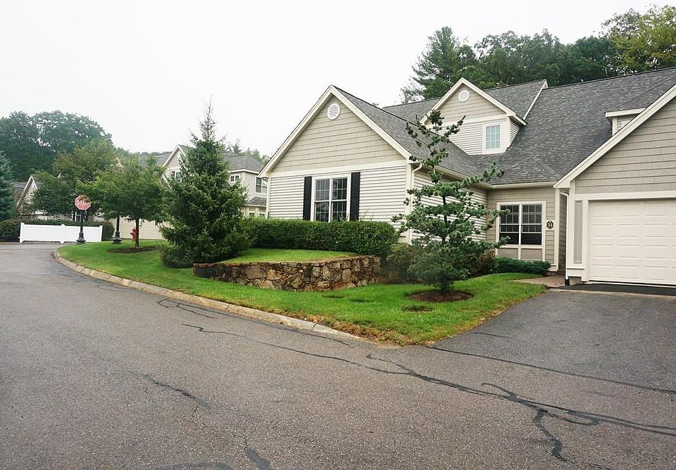 1st image of 34 Glen Ct