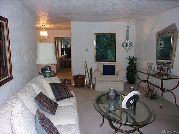 4th image of 792 Westledge Dr