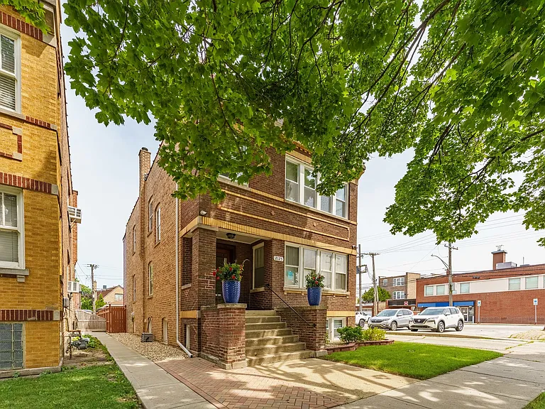 2125 Wesley Ave — Photo 18