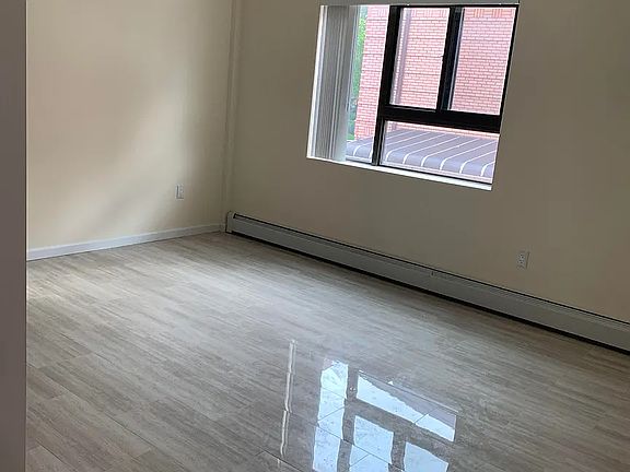 5th image of 6316 102nd St APT 2D