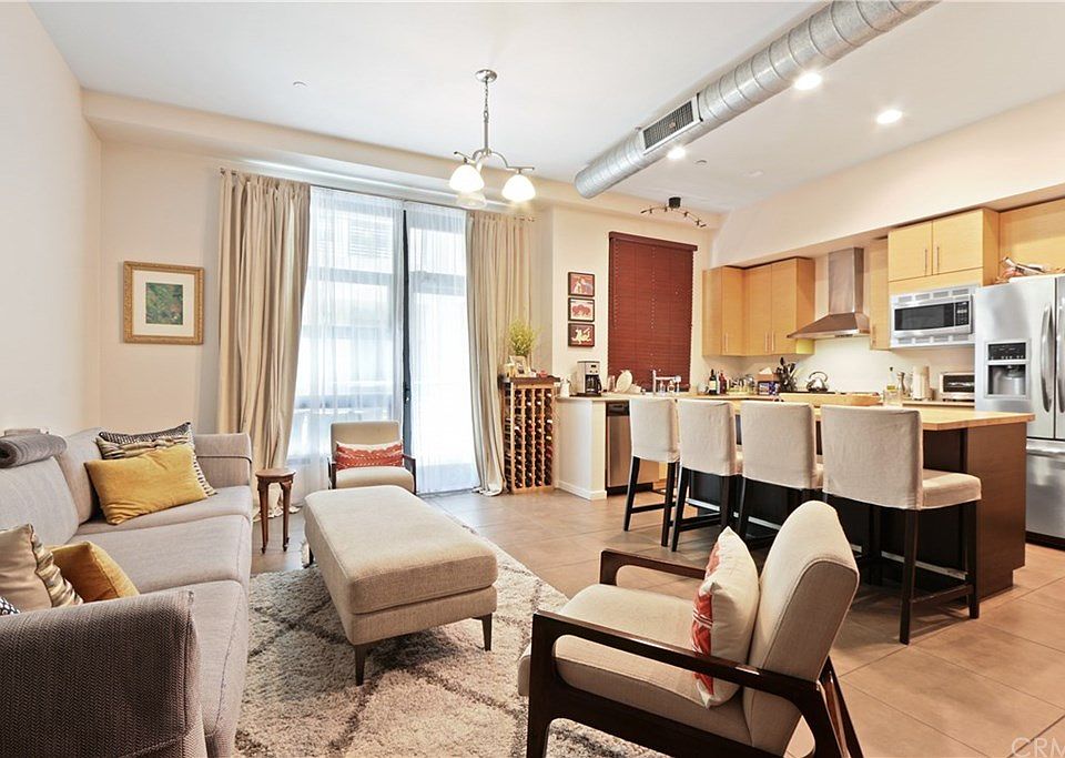 1st image of 133 The Promenade N Unit 335