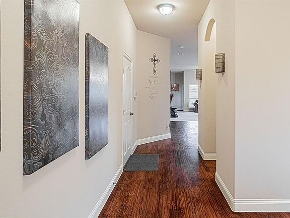 4th image of 308 Eastbrook Dr