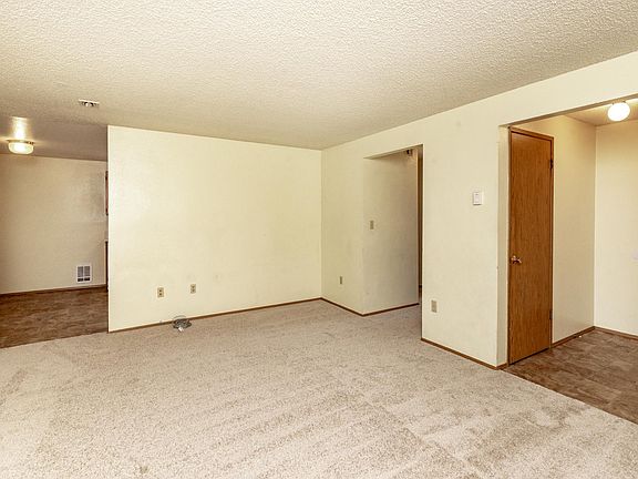3rd image of 9617 10th Ave E APT 4