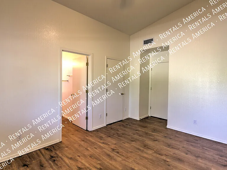 10984 N Double Eagle Ct — Photo 12
