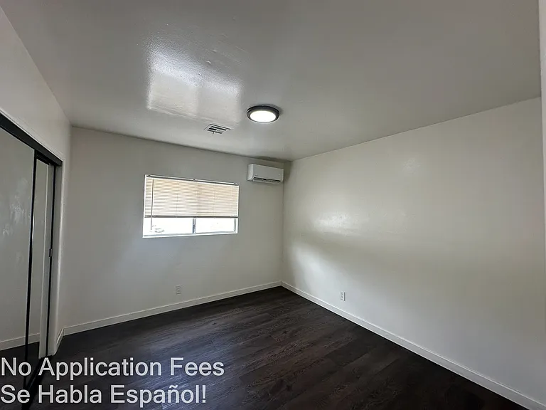 1415 Seward St — Photo 11