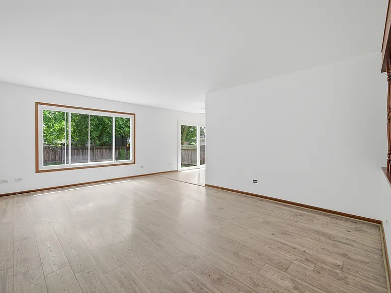 152 Dunbar Ln #B — Photo 4