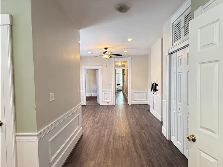 401 Washington St #3 — Photo 11